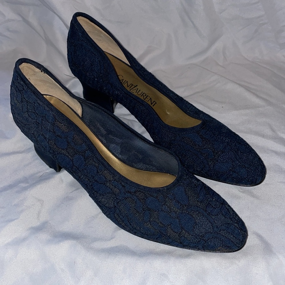 Yves Saint Laurent Blue Heels Classic Pumps